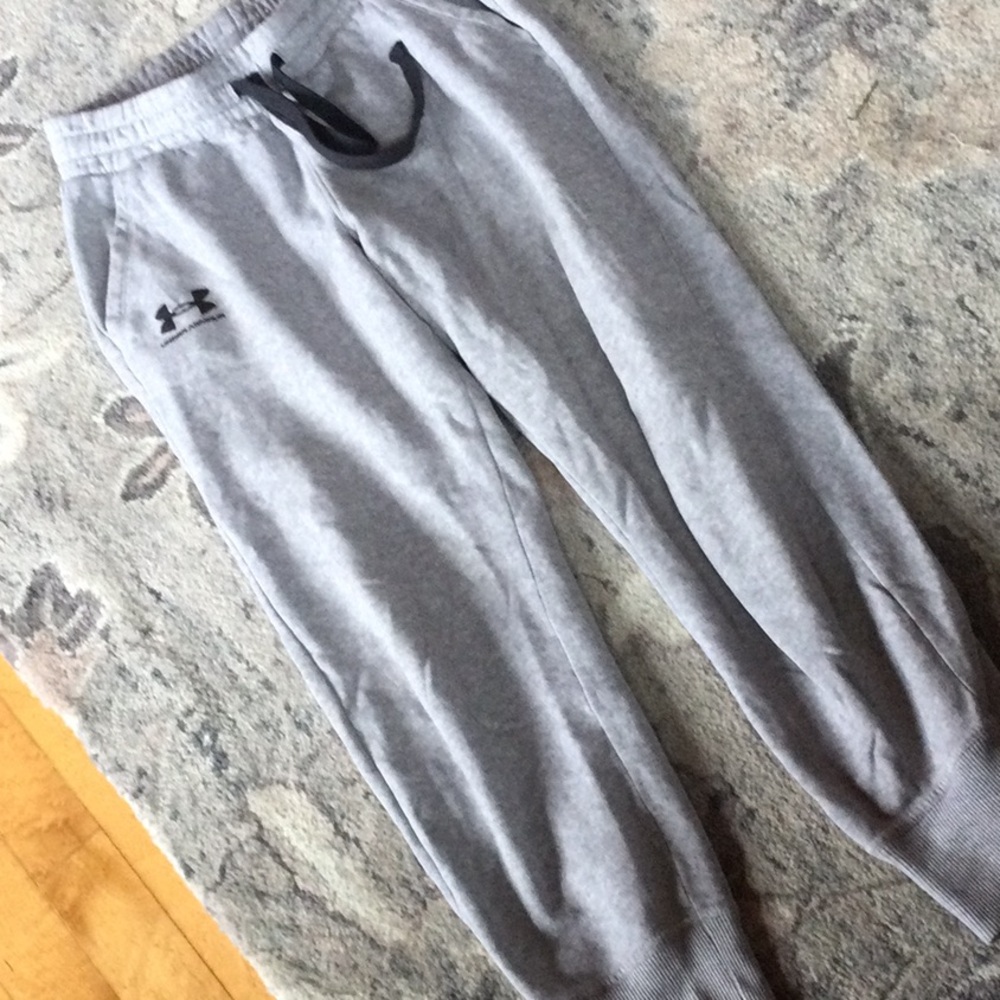 Under armour loose fit